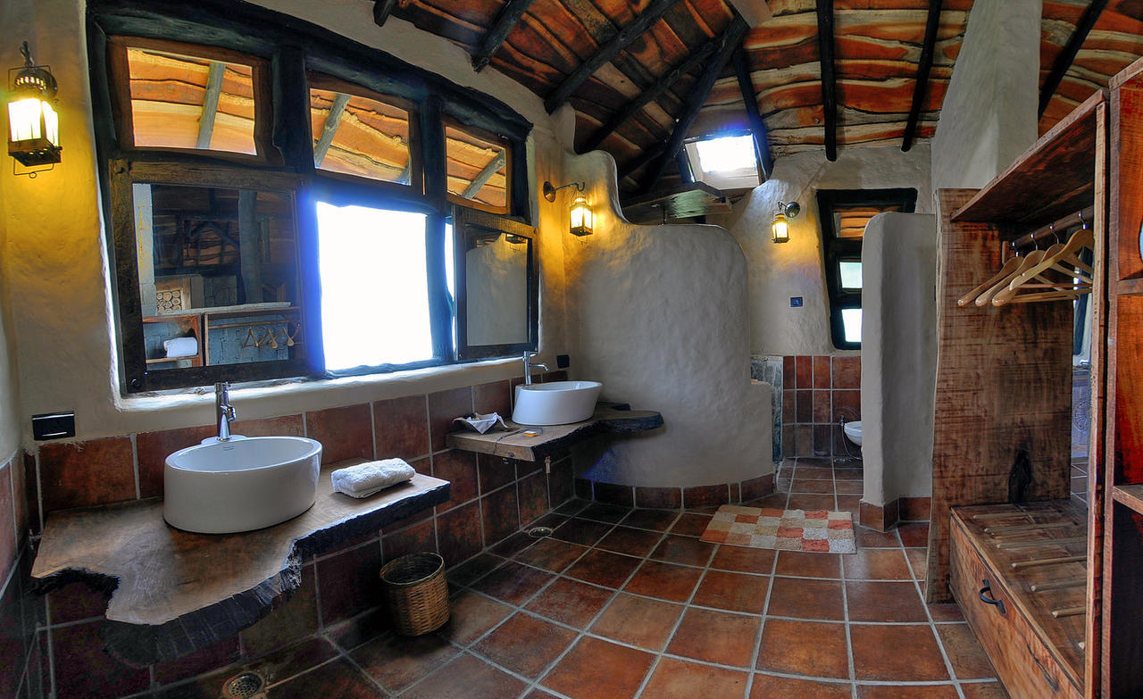 Kanha Earth Lodge Mandlā Eksteriør billede